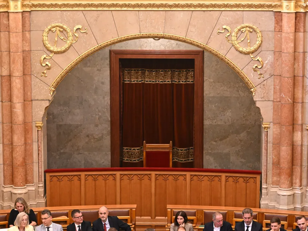Hungarian Parliament Votes to Oust Orbán-Appointed President Sulyok