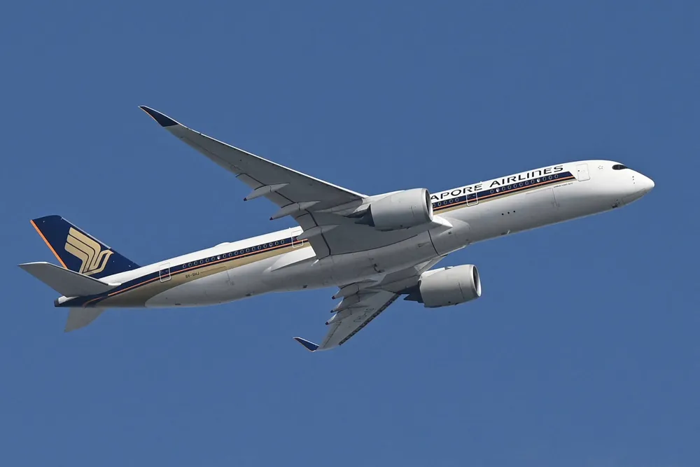 Indian National Charged for Molesting Cabin Crew Member on Singapore Airlines Flight