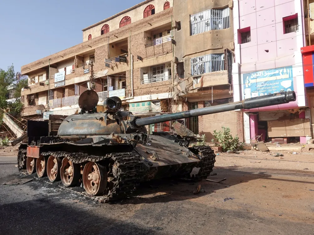 Intense conflict in Khartoum puts Sudanese civilians at risk