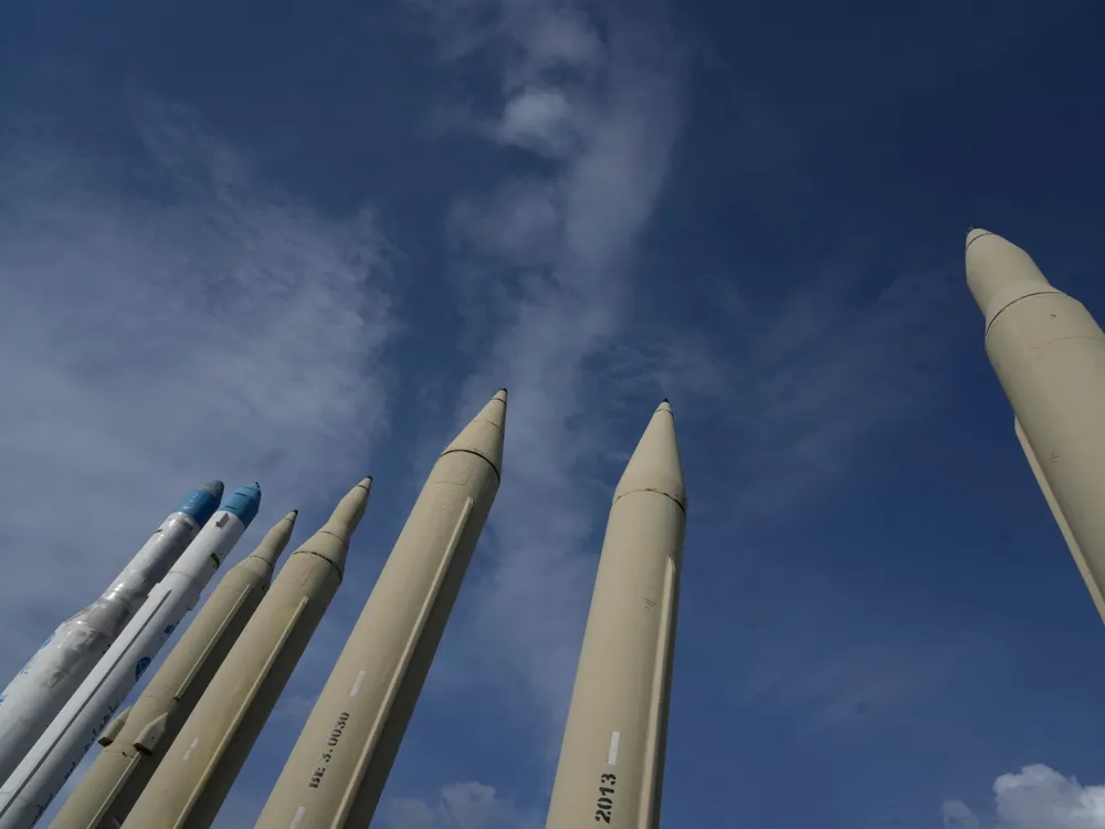 Intensified Airstrikes Between Iran and Israel Amidst Stalled U.S.-Iran Negotiations