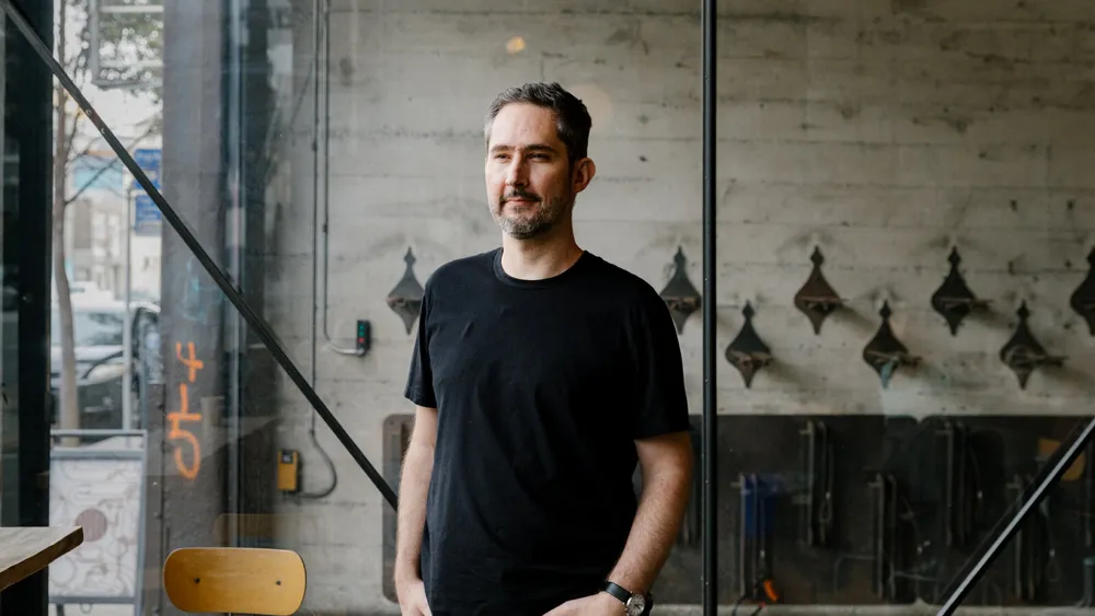 Internal Emails Reveal Zuckerberg's Concerns About Facebook's Viability Amidst Instagram Rivalry