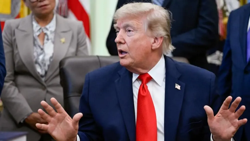 Trump Confirms US-Iran Peace Deal to be Signed Sunday Amid Doubts from Iran