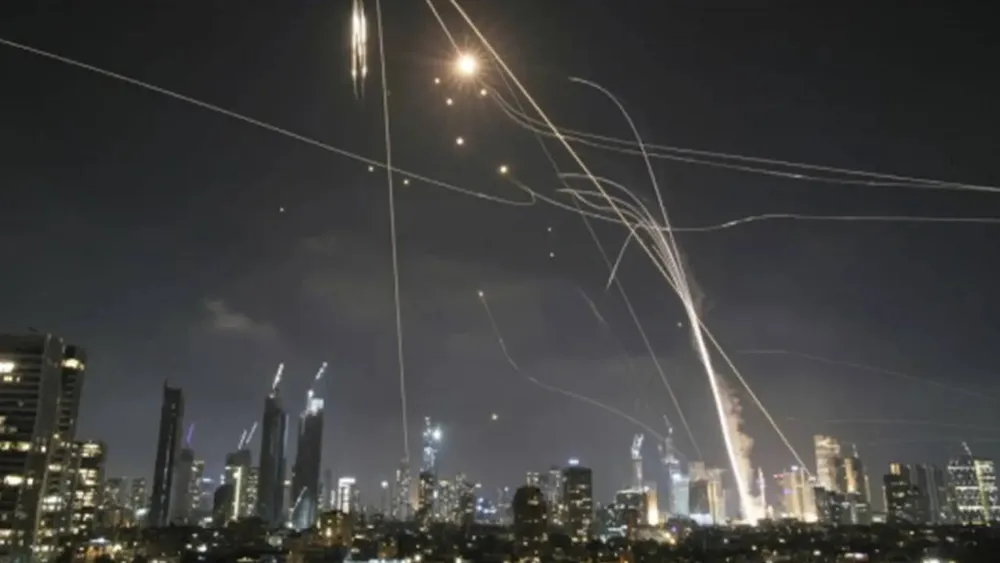 Iran Launches Missile Attacks on Israel Following Escalating Tensions in Lebanon