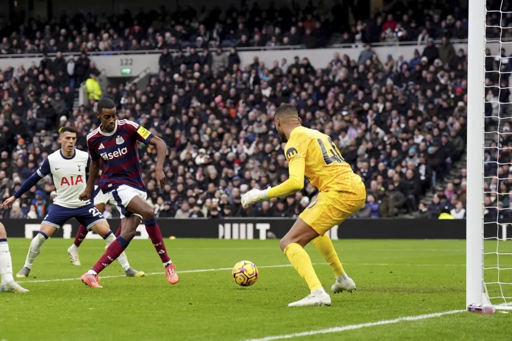 Isak's Late Goal Propels Newcastle Past Injury-Decked Tottenham