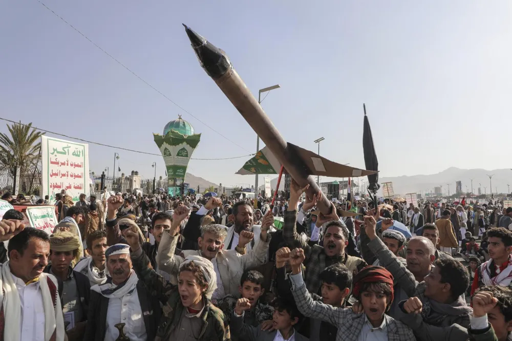 Israel Aims Military Actions at Houthi Rebels in Yemen Amid Escalating Conflict