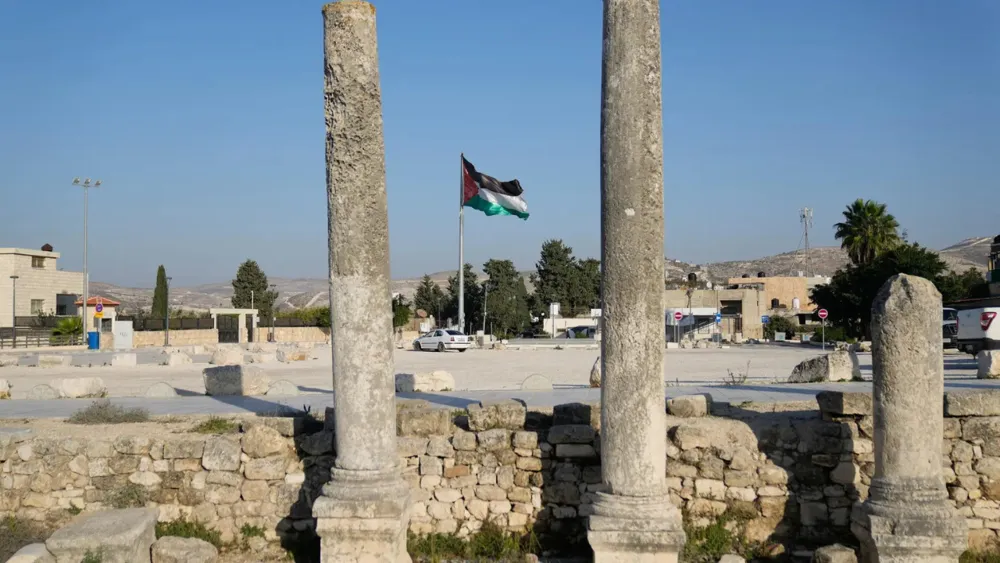 Israel intensifies military operations in Tubas, displacing residents