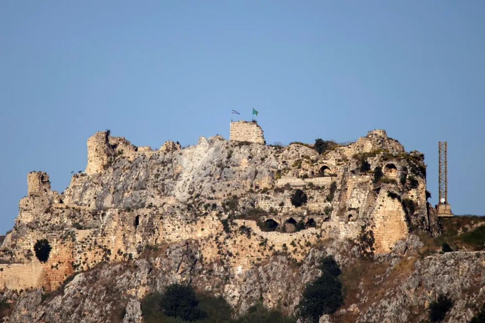 Israel Reclaims Beaufort Castle in Lebanon Amid Renewed Military Offensive