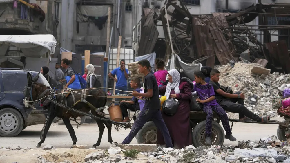 Israel to Allow Limited Humanitarian Aid into Gaza Amid Ongoing Conflict