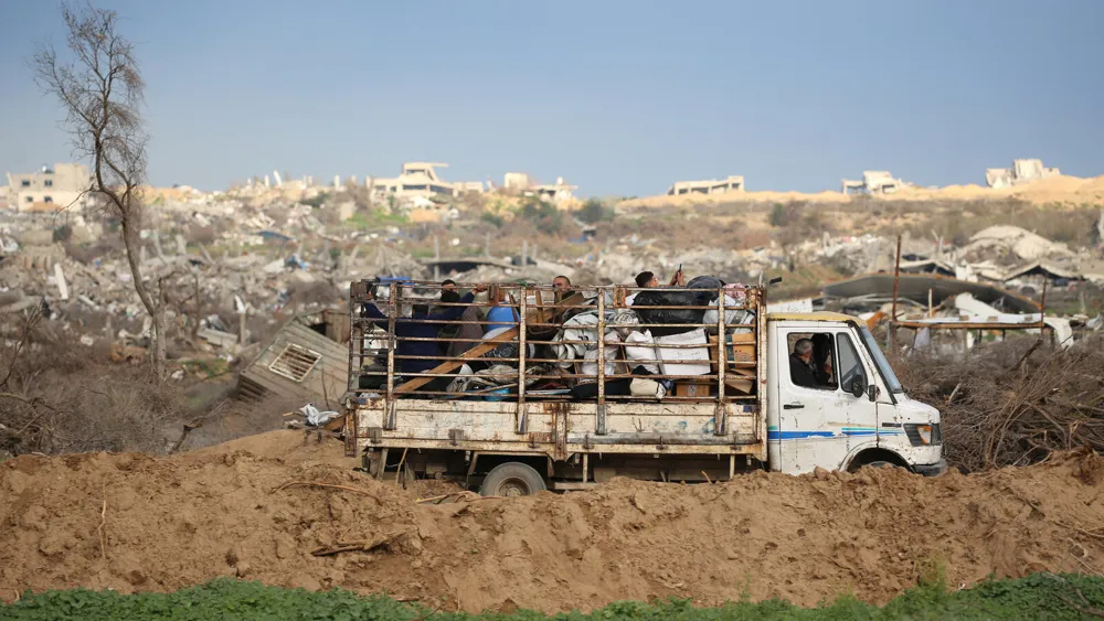 Israeli Forces Withdraw from Gaza's Netzarim Corridor as Ceasefire Agreement Progresses