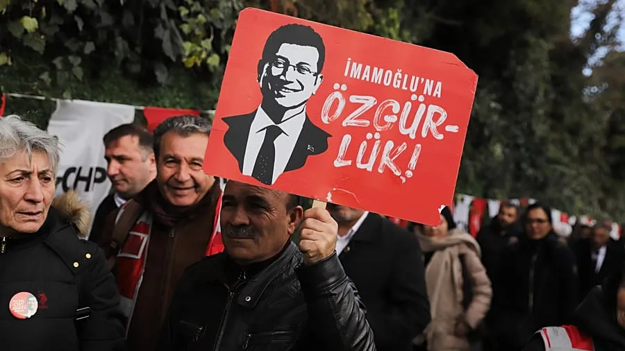 Istanbul Mayor Ekrem Imamoglu on Trial Amid Corruption Allegations and Political Turmoil