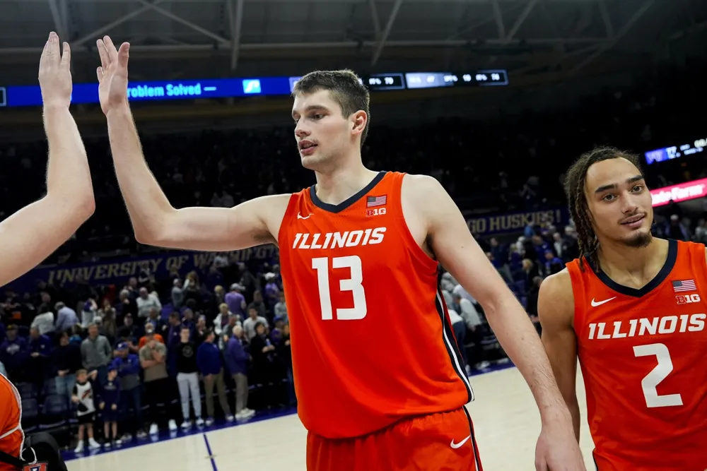 Jakucionis Leads No. 22 Illinois to Narrow 81-77 Win Over Washington