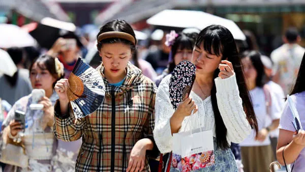 Japan breaks heat records as temperatures soar to new highs