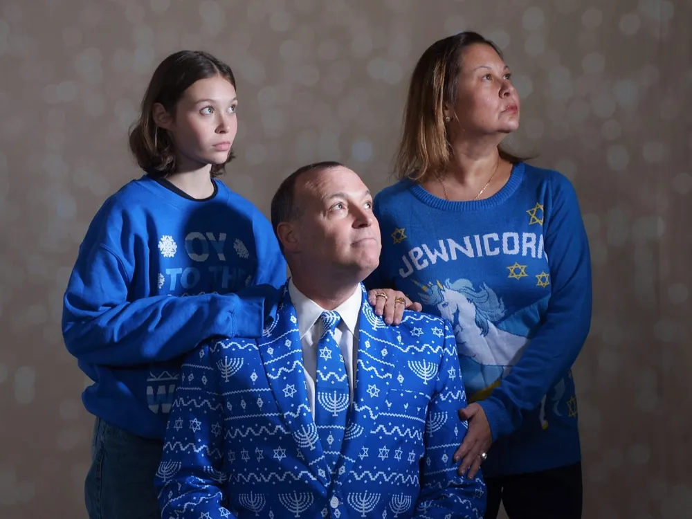 JCPenney's Holiday Photo Shoots Embrace Awkwardness to Attract Gen Z