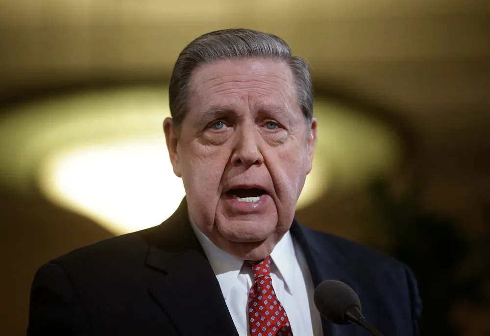 Jeffrey R. Holland, next in line to lead Church of Jesus Christ of Latter-day Saints, dies at 85