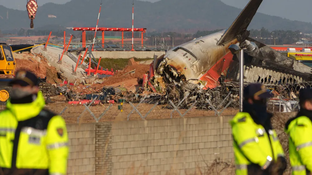 Jeju Air Faces Crisis Following Deadly Crash of Flight 7C2216