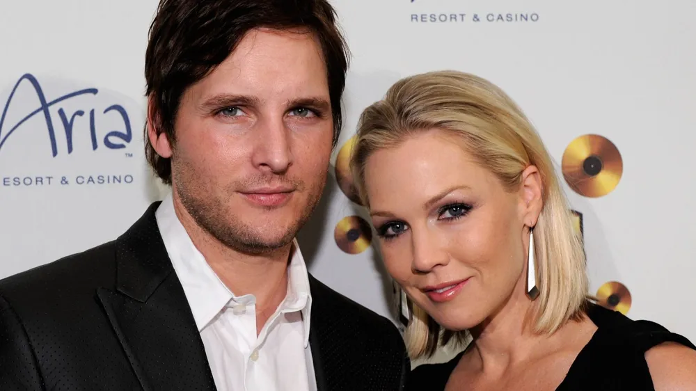 Jennie Garth Expresses Gratitude to Ex-Husband Peter Facinelli for Support During LA Wildfires