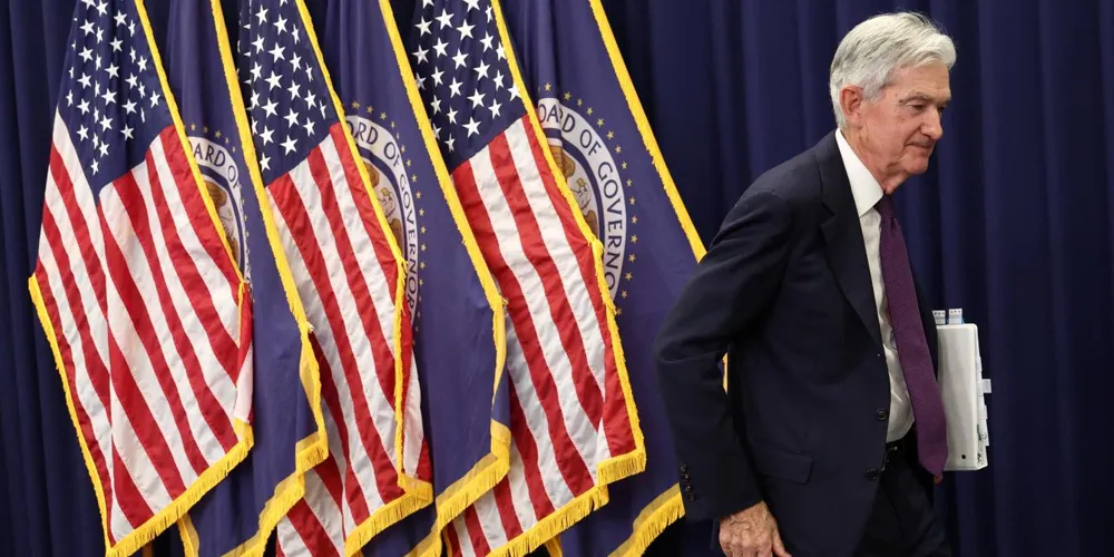 Jerome Powell to Remain on Federal Reserve Board After Chairmanship Ends Amid Tension