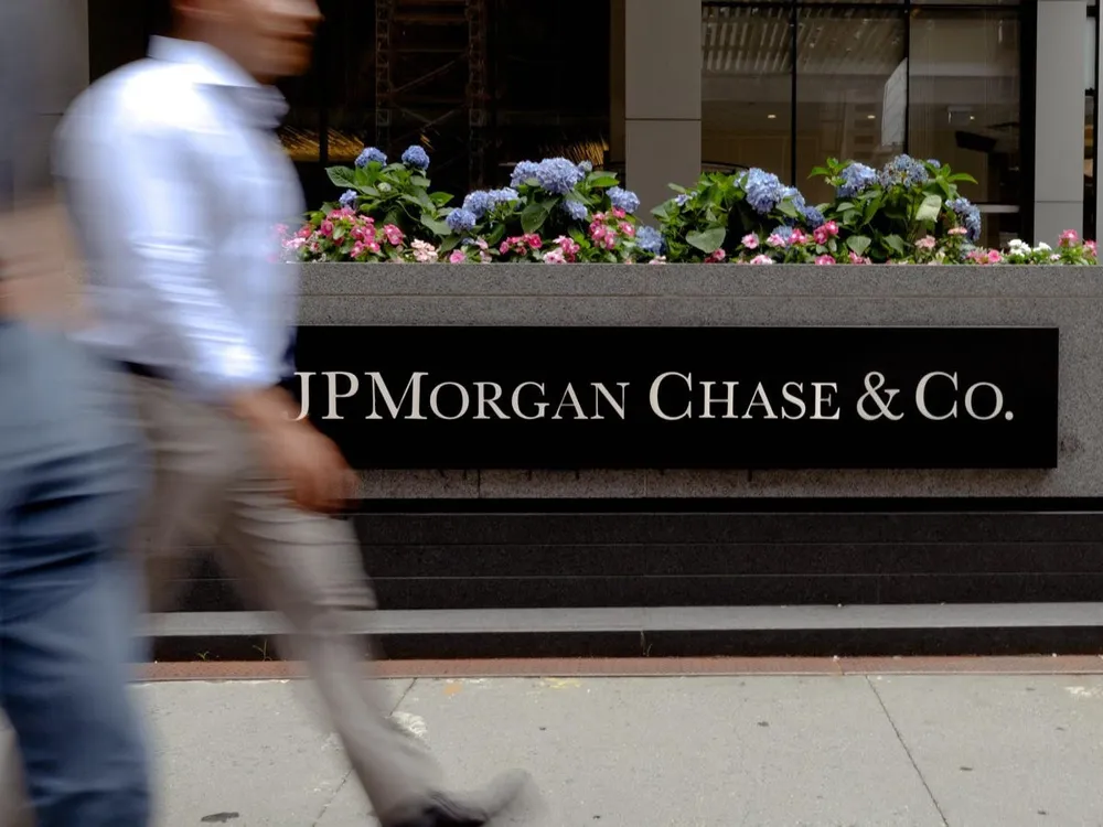 JPMorgan Ends Hybrid Work, Mandates Full Office Return