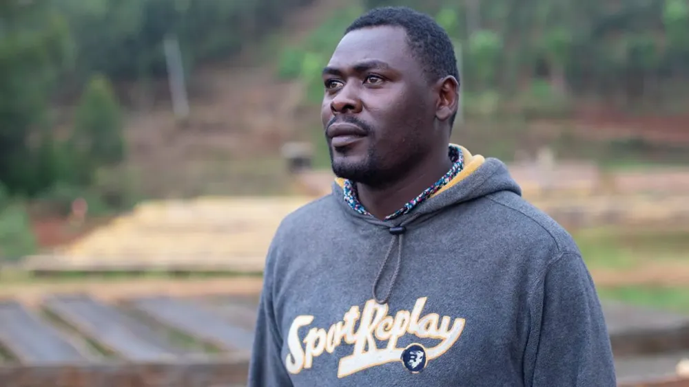 Kenyan Coffee Farmers Struggle with Low Wages and Climate Challenges