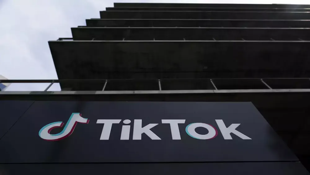 Kevin O'Leary's Strategic Bid to Acquire TikTok Amid Supreme Court's Push for U.S. Divestiture