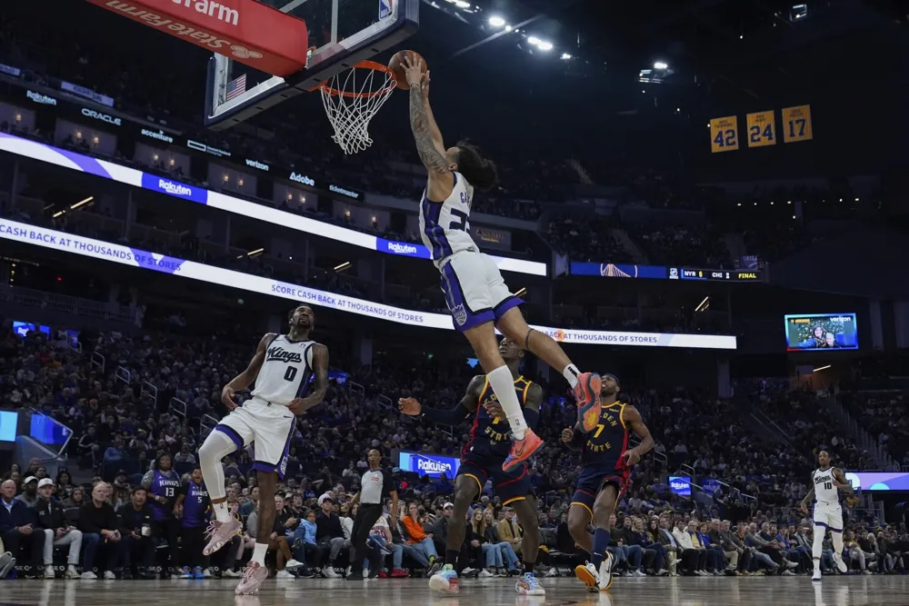 Kings Dominate Warriors 129-99 Behind Monk and Sabonis’ Stellar Performances