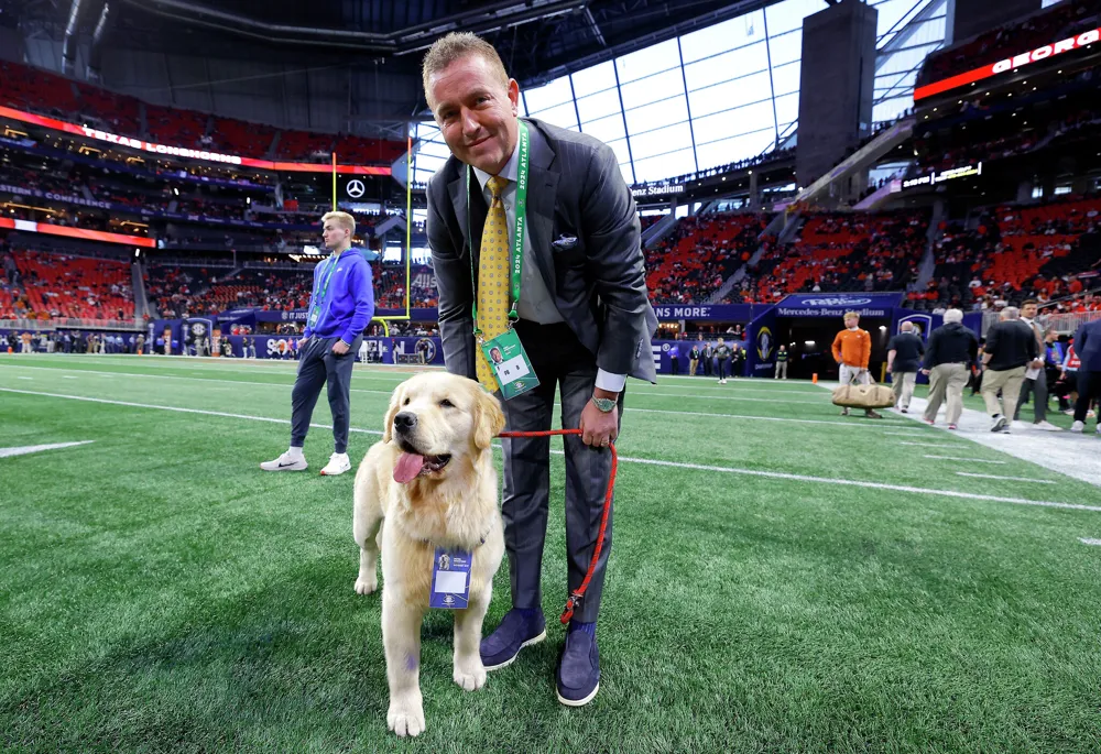 Kirk Herbstreit Faces Criticism for Letting Dog Off Leash at California Beach