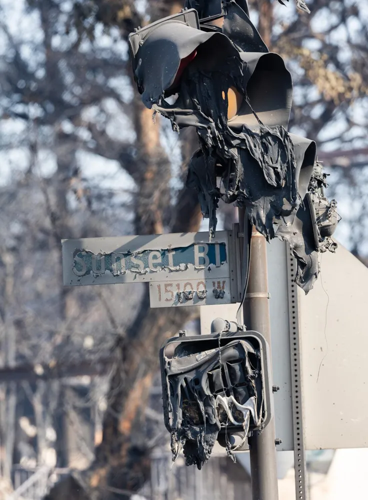 L.A. firestorm death toll likely to increase as search efforts continue