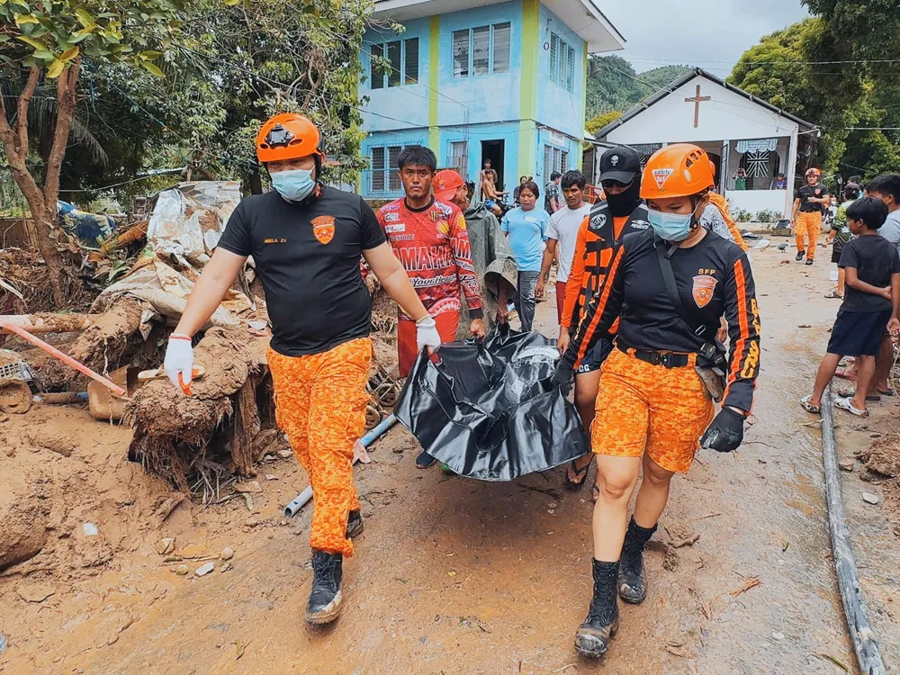 Landslides in Central Java, Indonesia Result in 18 Deaths and Ongoing Search Efforts