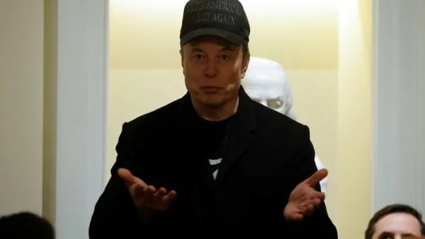 Lawmakers Raise Alarm Over Musk's Potential Influence on FAA's $2.4 Billion Verizon Contract