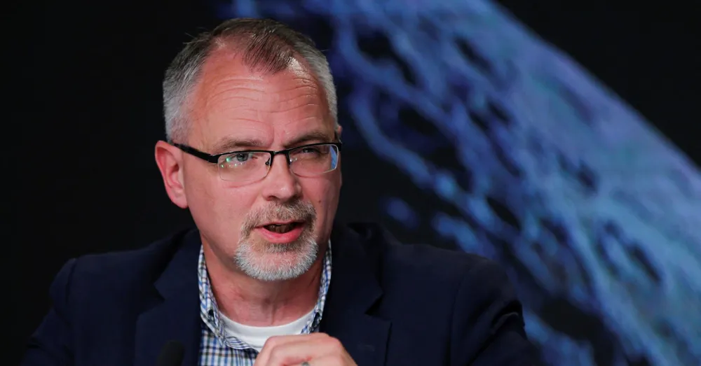 Leadership Exodus at NASA Casts Shadow Over Future Moon Missions