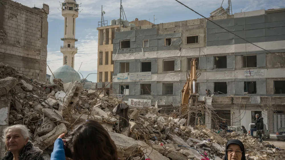 Lebanese Market Devastation Leaves Owners Scrambling Amid Ongoing Conflict