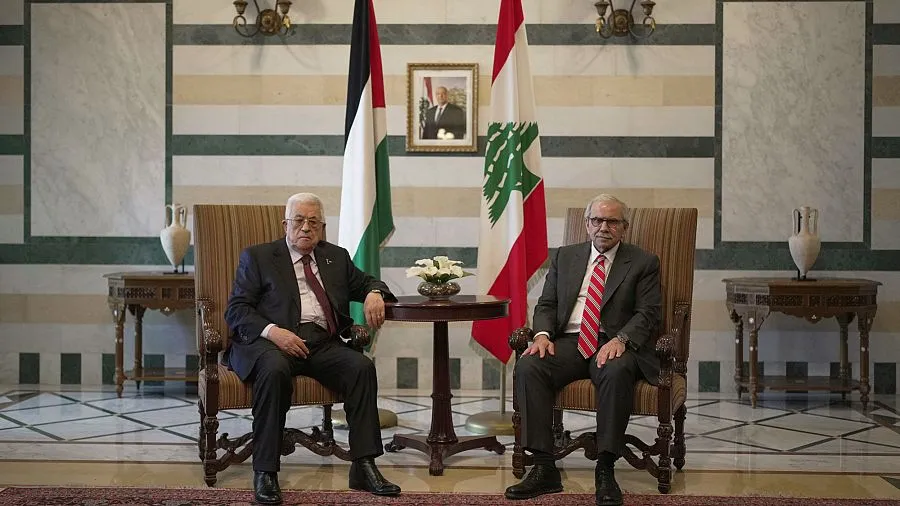 Abbas and Aoun Discuss Framework for Disarming Palestinian Groups in Lebanon