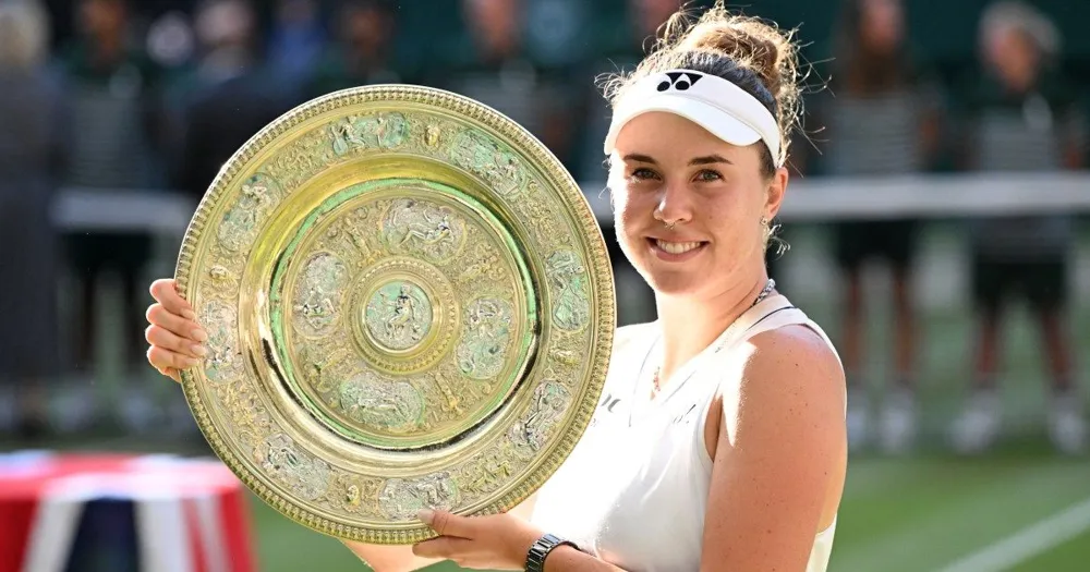 Linda Noskova Claims First Wimbledon Title in All-Czech Final