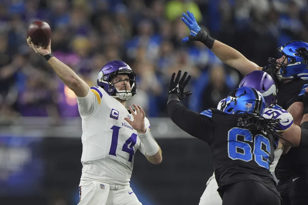 Lions Outshine Vikings 31-9, Secure Home-Field Advantage as Playoff Preparation Begins