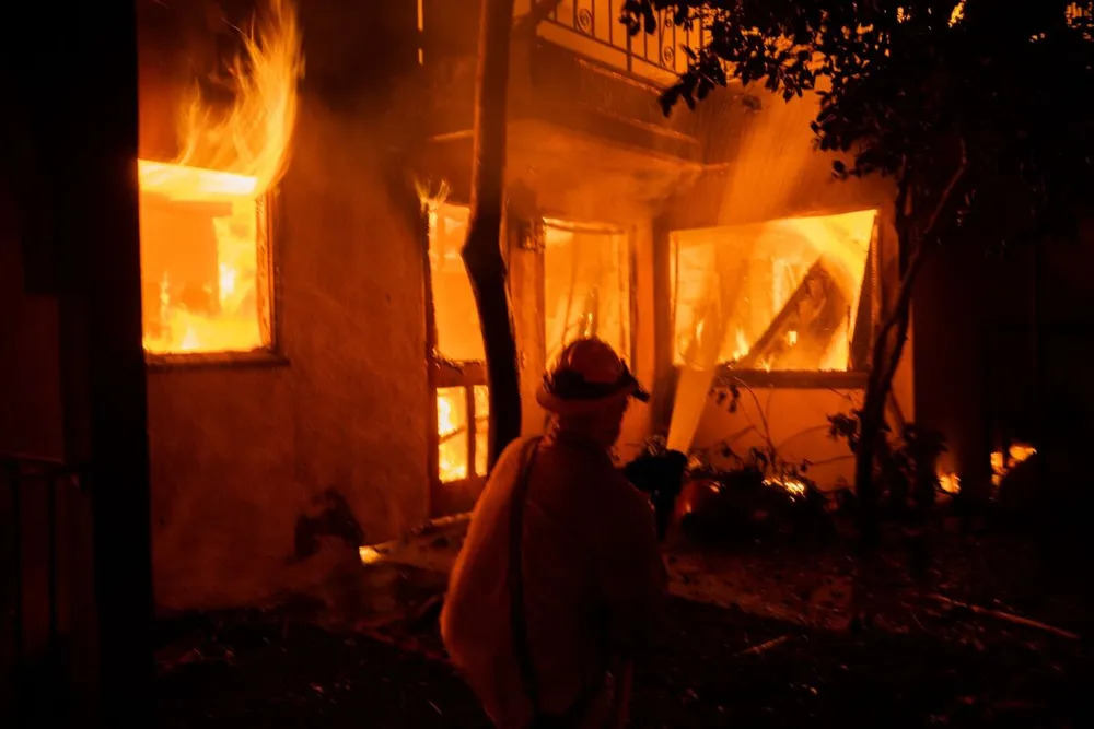 Los Angeles Wildfire Insured Costs Surge to $20 Billion in 24 Hours