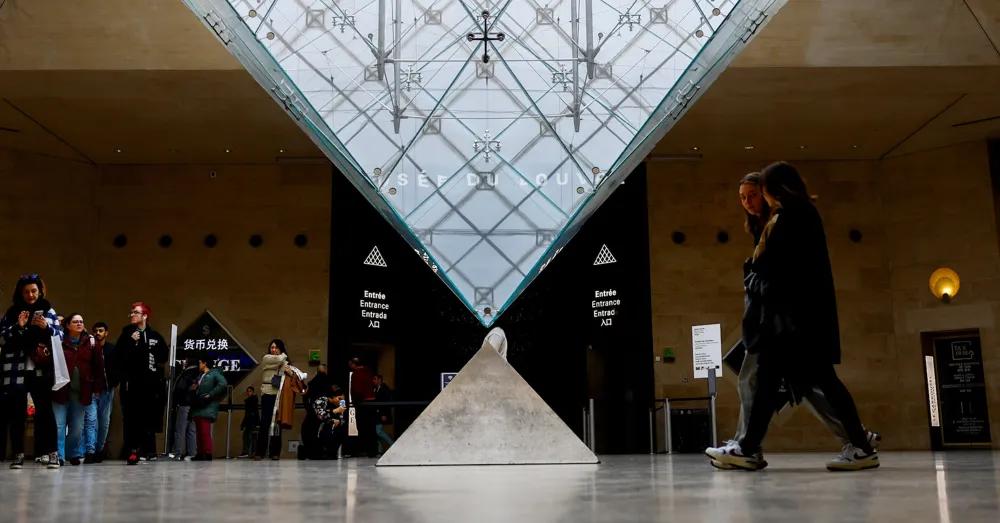 Louvre Museum Faces Urgent Need for Renovation Amidst Concerns for Artistic Preservation