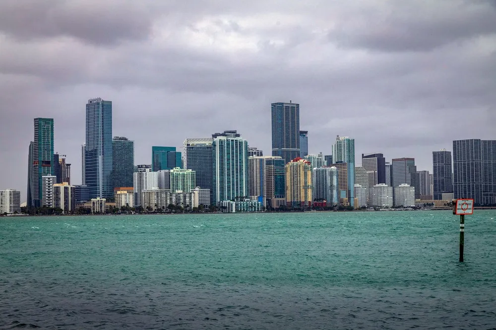 Luxury Condos and Hotels in Miami Face Sinking Crisis Amid Climate Concerns