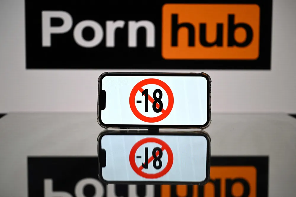 Pornhub and Major Sites Block Access in France Over Age Verification Laws