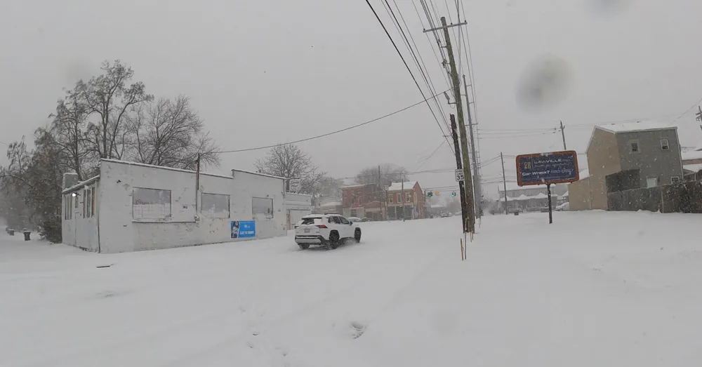 Major Winter Storm Affects Mid-Atlantic, Bringing Heavy Snow and Power Outages