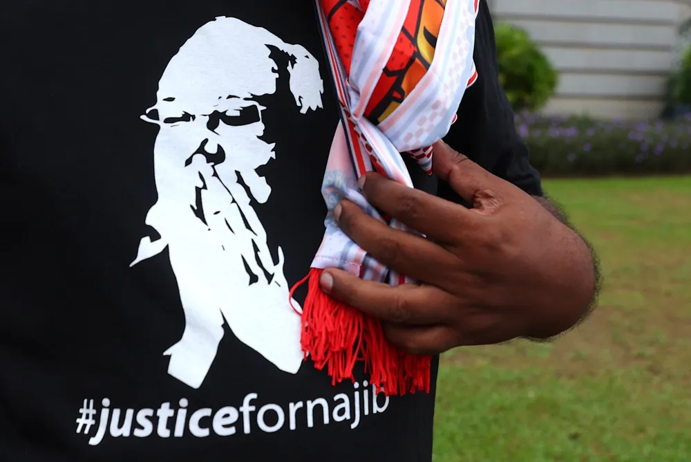 Malaysia Appeals Court Grants Jailed Ex-PM Najib Conditional Access to House Arrest Decree