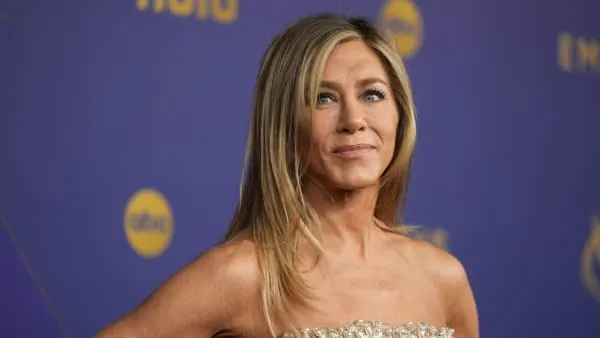 Man Arrested for Crashing into Jennifer Aniston's Bel-Air Home