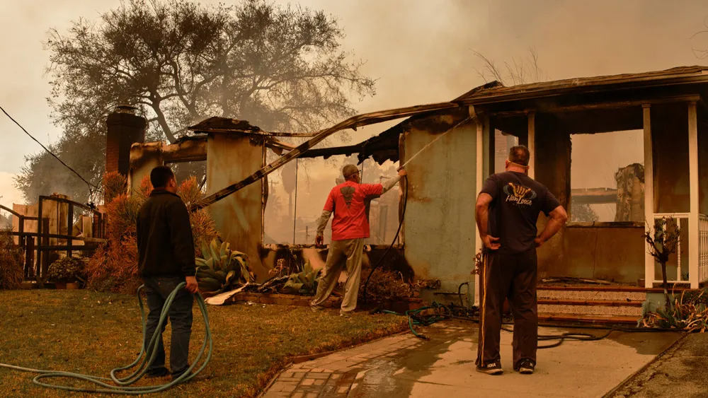 Mass Evacuations in L.A. Wildfires Amid Trump's Supreme Court Appeal