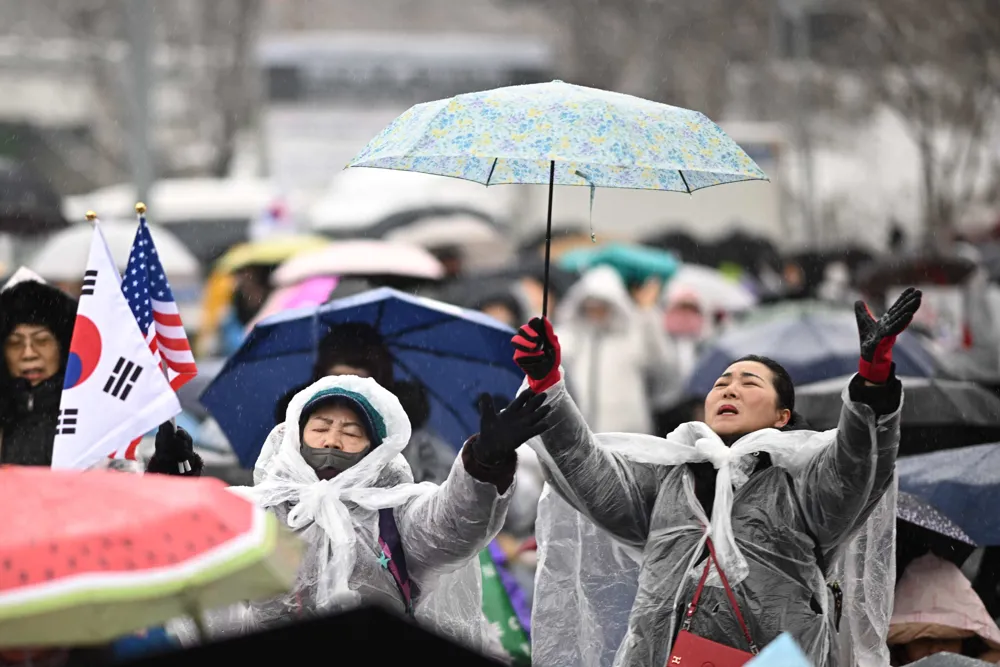 South Korea's Anti-Corruption Agency Seeks Police Assistance for Arrest of Impeached President Yoon Suk Yeol