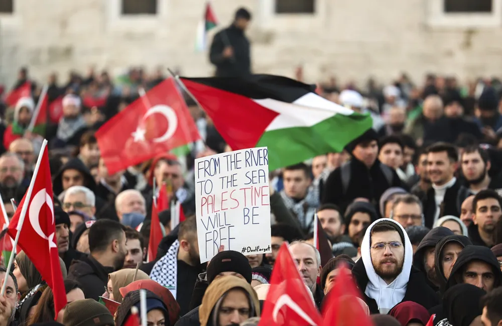 Massive Protests in Istanbul Support Gaza on New Year's Day