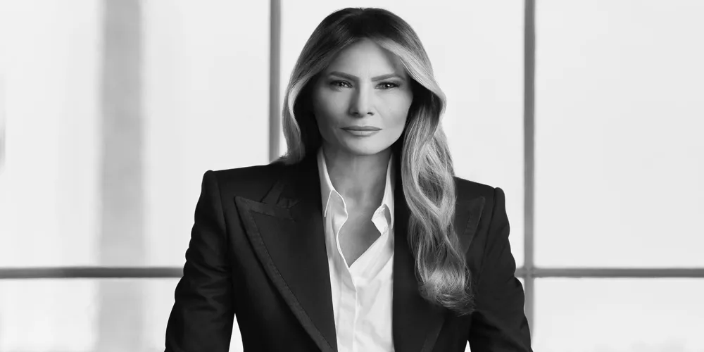 Melania Trump's New Official Portrait Unveiled: A Contrast to 2017's Image