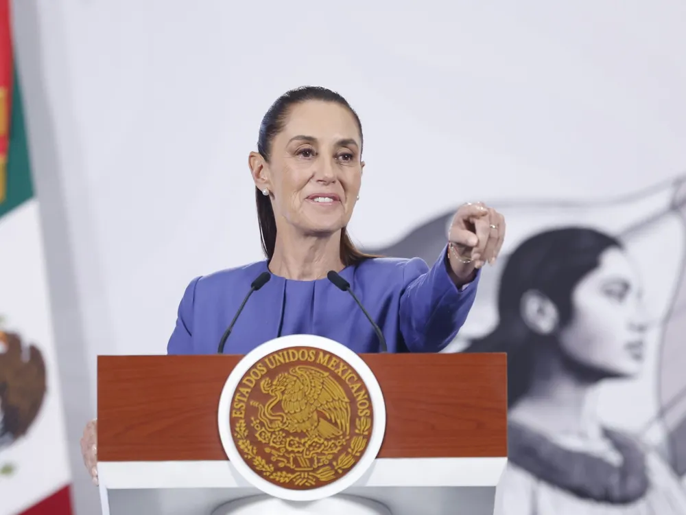 Mexico to Maintain Cuban Doctor Agreement Amid U.S. Pressure