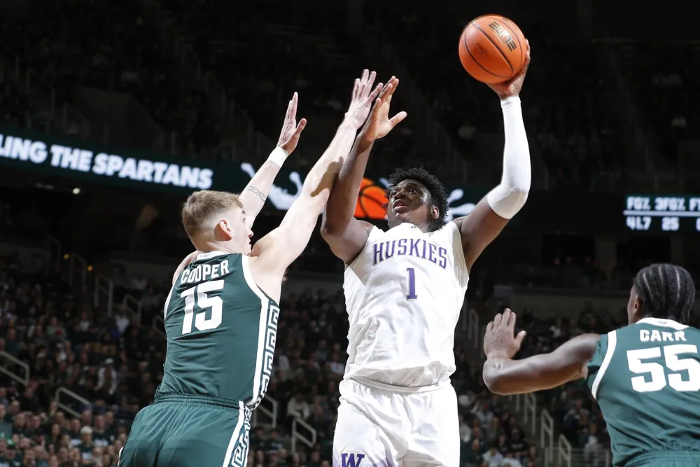 Michigan State Dominates Washington 88-54 with Akins Leading the Charge