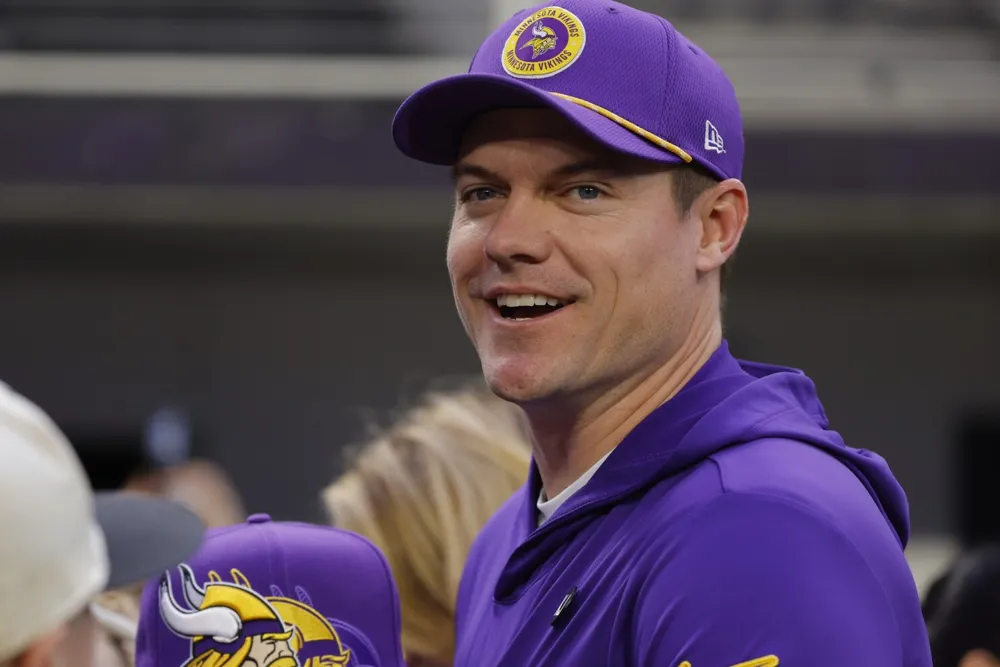 Minnesota Vikings Extend Coach Kevin O'Connell's Contract Following Successful Season