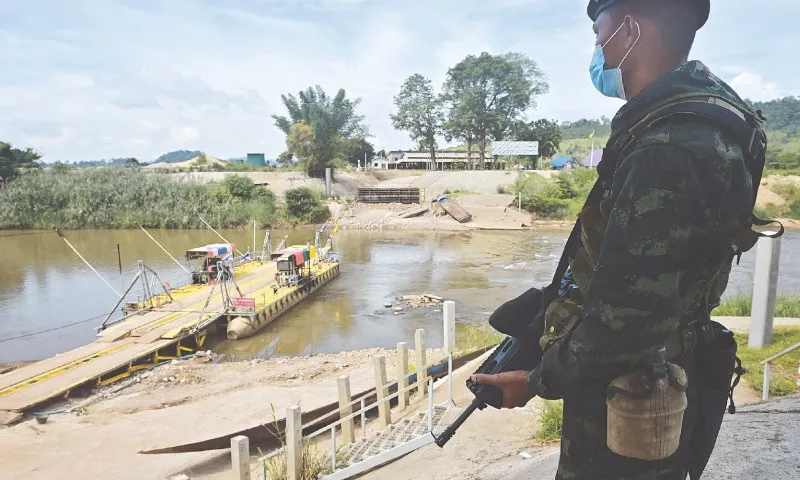 Over 500 Myanmar Civilians and Soldiers Flee to Thailand Amid Escalating Conflict