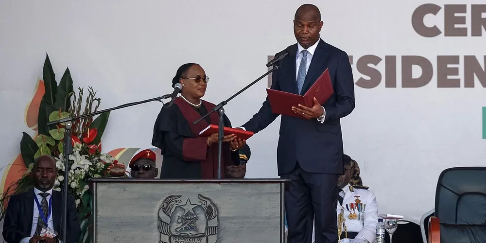 Mozambique's Daniel Chapo Sworn In Amid Ongoing Violence and Disputed Election Results